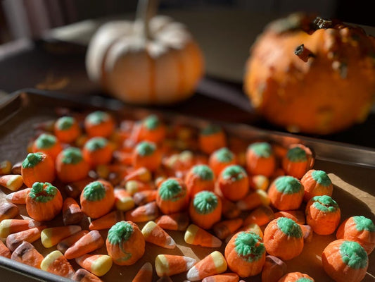 Autumn mix candy corn